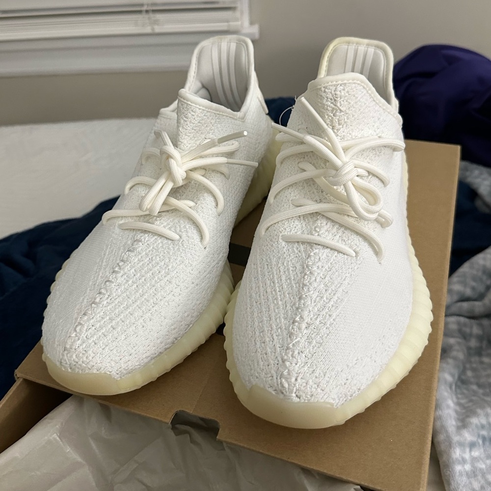NWT Cream Yeezy Boost 350 V2